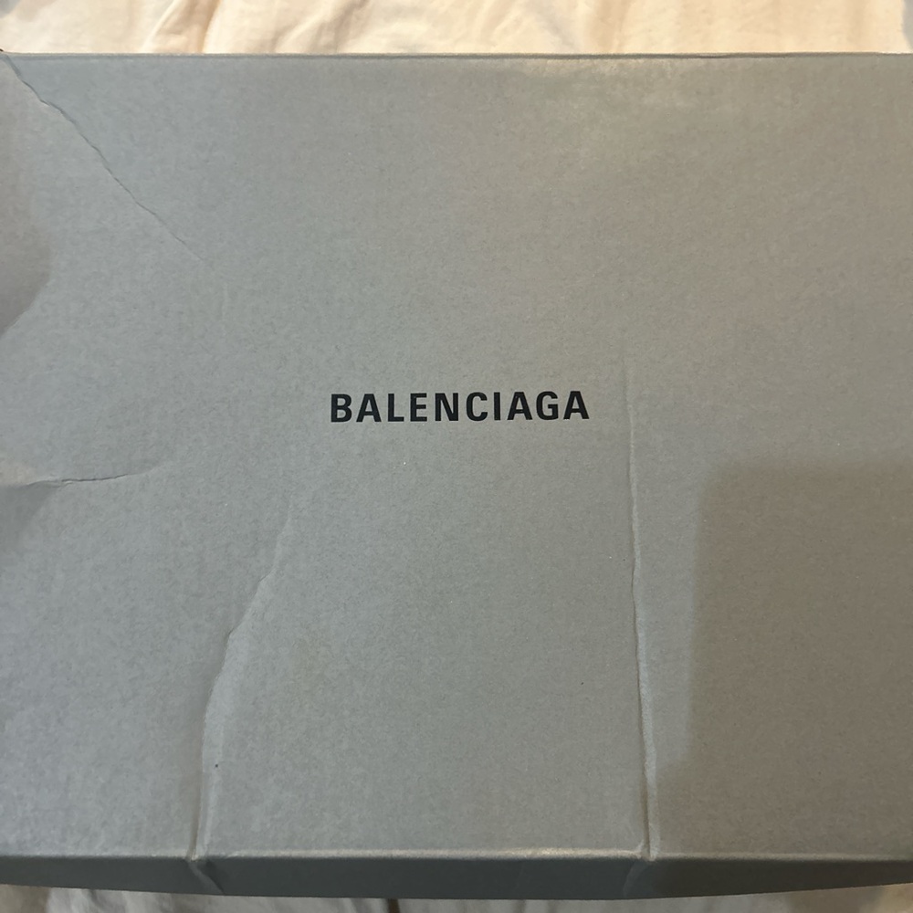 White And Orange Balenciaga Tracks - Picture 2 of 3